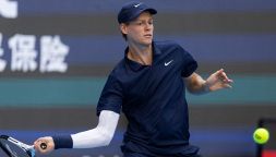 Sinner svela le difficoltà avute con Marozsan e la preoccupazione in vista di De Minaur: l’avvertimento di Mouratoglou