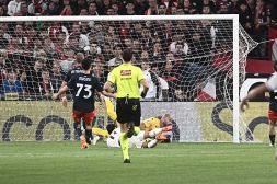 Pagelle Genoa-Lazio: Castellanos micidiale, Cancellieri travolgente, Malinovskyi al buio