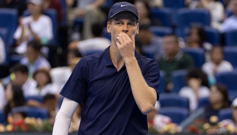 Sinner, non solo crampi: Jannik svela i problemi accusati a Pechino. Bertolucci lancia l’allarme, il dato che preoccupa