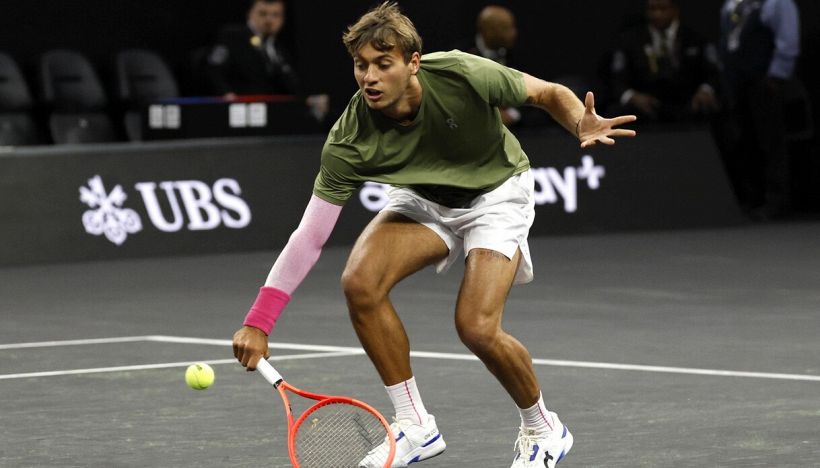 ATP 500 Pechino, Cobolli comincia col botto: liquida Rublev in due set e batte persino... il jet lag