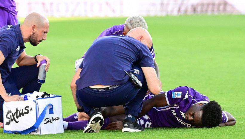 Esordio surreale per Lamptey alla Fiorentina, infortunato al ginocchio e già operato con la stagione in forse