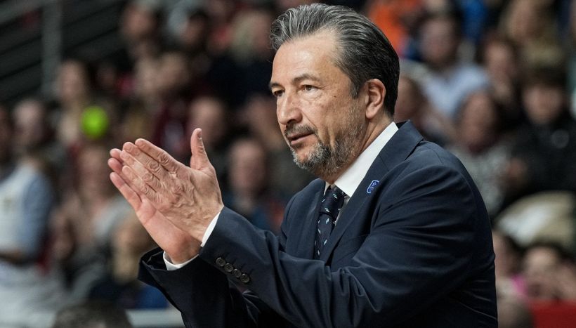 Italbasket, Petrucci “annuncia” Banchi: “Spero saprà farsi amare dai giocatori come Poz”. Il roster del futuro