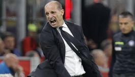 Milan, Allegri show in campo e fuori: prima la sfuriata, poi il siparietto in diretta tv