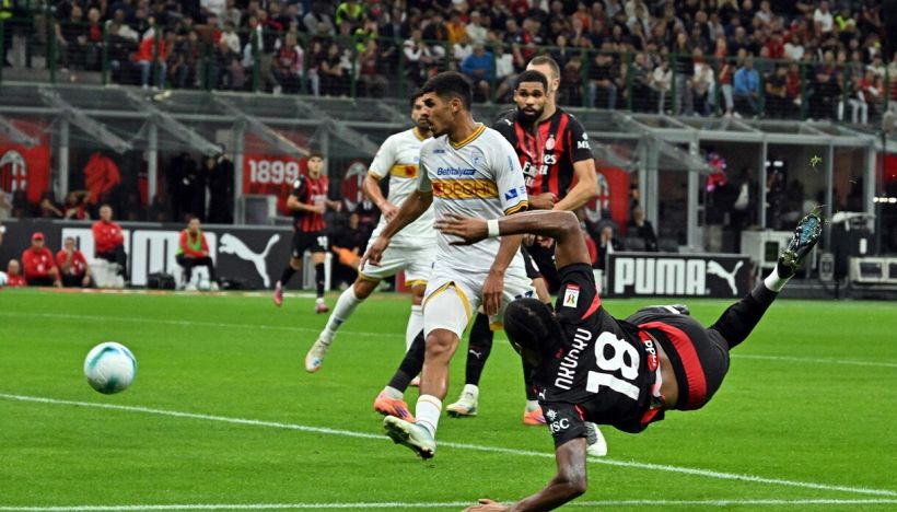 Milan-Lecce, moviola: arbitro bocciato tra rigori, rossi e recupero sbagliato