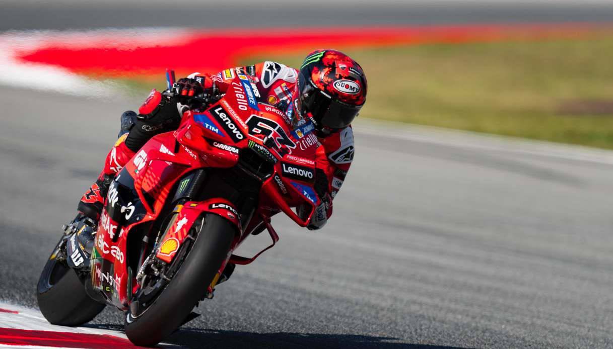 https://wips.plug.it/cips/sport.virgilio.it/cms/2025/09/pecco-bagnaia-ducati.jpg