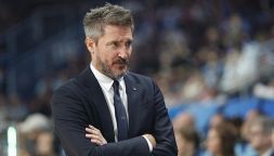 Italia, via al dopo Pozzecco: testa a testa Banchi-Scariolo. L'ombra di Velasco sull'ex ct: tifosi scatenati