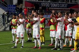 Salernitana, c’è già la mano di Cosmi, fermato il Catania e il Benevento ringrazia