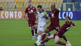 Parma-Torino, moviola: lunghissimo check del Var più review: il rigore fa infuriare Baroni