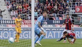 Bologna-Pisa 4-0, moviola: la follia di Tourè e lo show di Cambiaghi e Orsolini, Gilardino a rischio