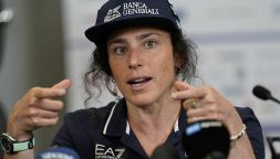 Brignone eletta atleta FISI 2025, ma la rincorsa olimpica resta durissima: "Torno al J-Medical Center"