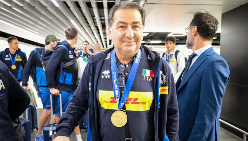 Fefè De Giorgi vince pure a Ballando: gli sfottò degli Azzurri, l'inno stonato, il retroscena su Julio Velasco