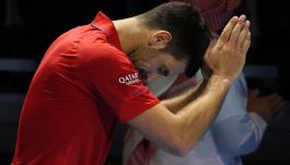 Djokovic rinuncia al Masters 1000 di Parigi: "Devo curarmi". ATP Finals a rischio, ma ci sarà al "suo" torneo
