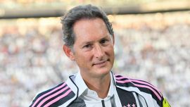 Juventus, accuse durissime a Elkann e Comolli. La sentenza dei tifosi: “Siete la nostra rovina”