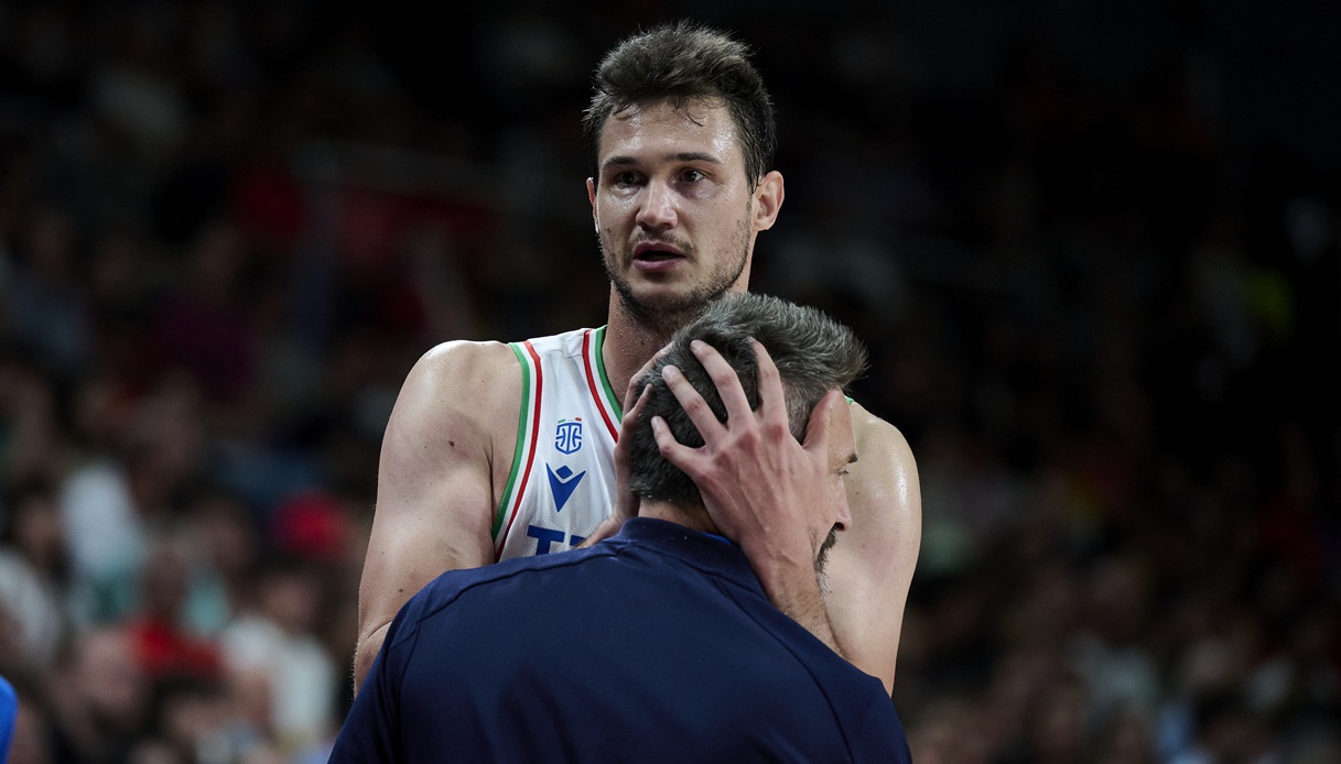 https://wips.plug.it/cips/sport.virgilio.it/cms/2025/10/gallinari-pozzecco.jpg