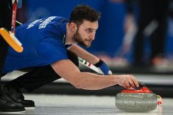 Amos Mosaner il campione del curling che fa sogni grandi: l’oro a Milano Cortina con dedica all’Italia