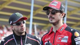 Aprilia vuole Bagnaia, Rivola sogna un dream team Italia con Bezzecchi ma c'è già Yamaha forte su Pecco