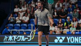 Shanghai, Berrettini cede sotto i colpi del granatiere Mannarino: allarme per la Davis. Avanti Nardi e Bellucci