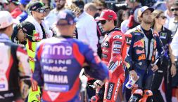GP Indonesia, come sta Marquez dopo l'incidente: "Vado a Madrid". Le scuse di Bezzecchi, il silenzio di Bagnaia