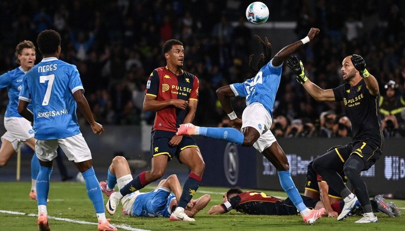 Napoli-Genoa, moviola: dubbi sul gol annullato e sulla rete di Hojlund, c'era rosso per Neres?