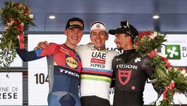 Tre Valli Varesine, Pogacar se ne inventa un’altra: stavolta stacca tutti in discesa e si prende una vittoria scontata