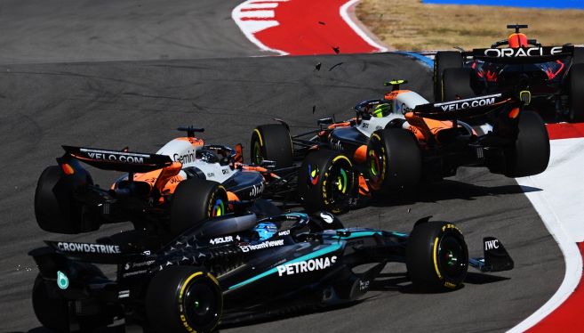 Sprint Usa, Piastri pasticcia al via e fa fuori Norris: polveriera McLaren e Verstappen ringrazia