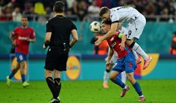 Steaua-Bologna, moviola: Skorupski 4’ da leggenda ma rischia il flop, festival delle proteste, manca un rigore, annullato eurogol