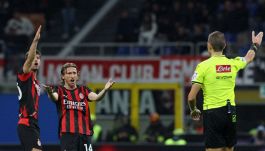 Milan-Pisa, infuria la bufera su Zufferli tra fuorigioco passivi e recupero record. Sui social si grida allo scandalo