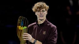 ATP Vienna, il trionfo di Sinner: l'abbraccio col team, la foto con papà Hanspeter e la disperazione di Zverev