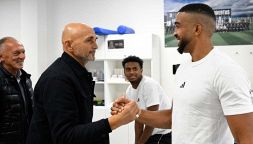 Napoli, i tifosi non perdonano la scelta di Spalletti: “Uomini infami, destini infami”, lo striscione scatena la polemica