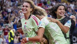 Milano Cortina 2026, i nuovi tedofori in omaggio al movimento femminile con Cristiana Girelli e il ct dell'Italia Soncin