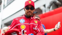Hamilton, messaggio alla Ferrari: "Sappiamo reagire, ma nessuno lo dice". E ringrazia per l'affetto per Roscoe