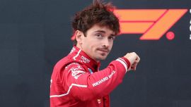 F1, Leclerc non ne può più: il lift and coast ammazza la Ferrari. Rabbia Charles in radio, Hamilton rassegnato