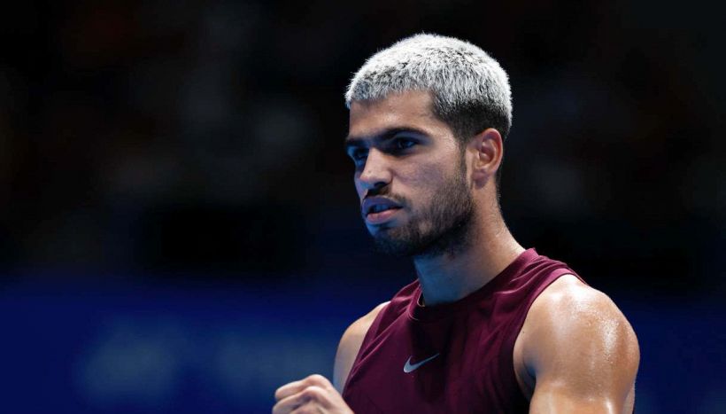 Alcaraz come Swiatek, la lamentela sul calendario: ma dopo Laver e Six Kings spunta un’altra esibizione. Sinner si smarca