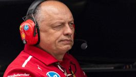Ferrari, Vasseur avverte Leclerc e Hamilton su Singapore: a Charles restano due sole possibilità