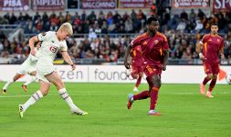 Roma-Lilla 0-1: triplo rigore sbagliato, Dovbyk e Soulè da brividi. Pellegrini e Ferguson al buio, Svilar unico a salvarsi