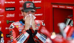 MotoGP Indonesia, il mistero Ducati continua: cosa è successo alla moto di Bagnaia? Pecco: "È inaccettabile"