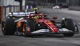Singapore, Hamilton graziato: miracolo di Ioverno, niente penalizzazione per aver accelerato con bandiera rossa