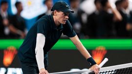 Sinner sbugiarda Zverev e si scagiona con Alcaraz: i guai di Sascha spingono Jannik verso una finale con Musetti