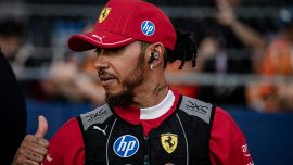 F1, Hamilton: Button fissa i paletti del ritiro. Lewis geniale nel dissing con Alonso: 'Un piede nella fossa'