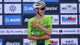 Pogacar al Lombardia insegue la storia, ma i giovani arrivano e lui si sente vecchio. Del Toro vince al Gran Piemonte