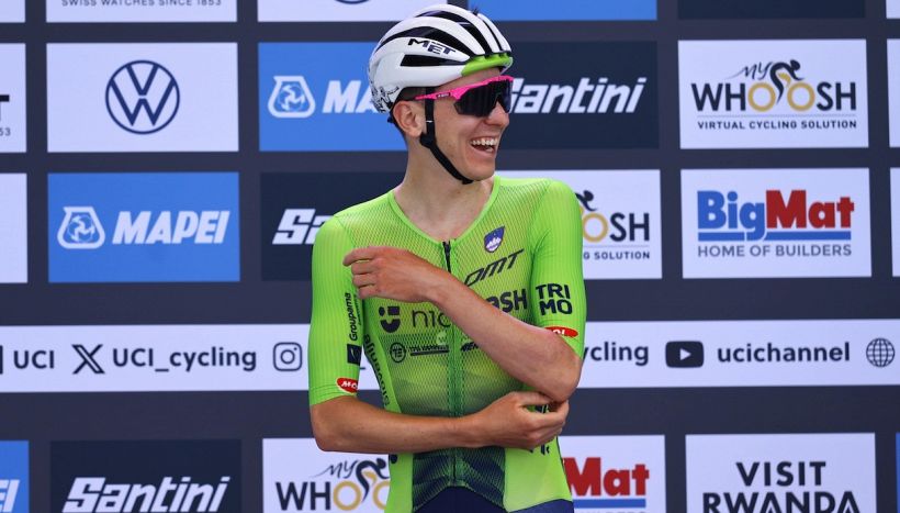 Pogacar al Lombardia insegue la storia, ma i giovani arrivano e lui si sente vecchio. Del Toro vince al Gran Piemonte