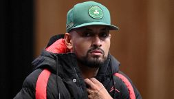 Kyrgios e l’ossessione Sinner, nuova accusa a Jannik e Gaudenzi: la difesa sboccata a Sabalenka e la vendetta su Murray