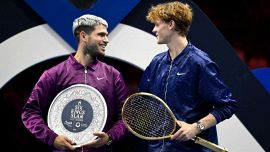 Sinner, la novità che spaventa. Lopez e Petchey increduli: “Così diventa impossibile”. E Alcaraz gli lancia una nuova sfida