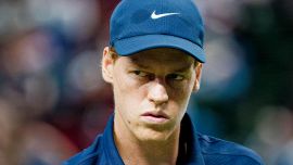 Critiche a Sinner, le voci fuori dal coro: 'Frasi gravissime'. Poi la rivelazione su Alcaraz: 'Non sta bene”