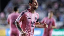 Messi rinnova con l'Inter Miami fino al 2028, continua la sfida a distanza con Cristiano Ronaldo