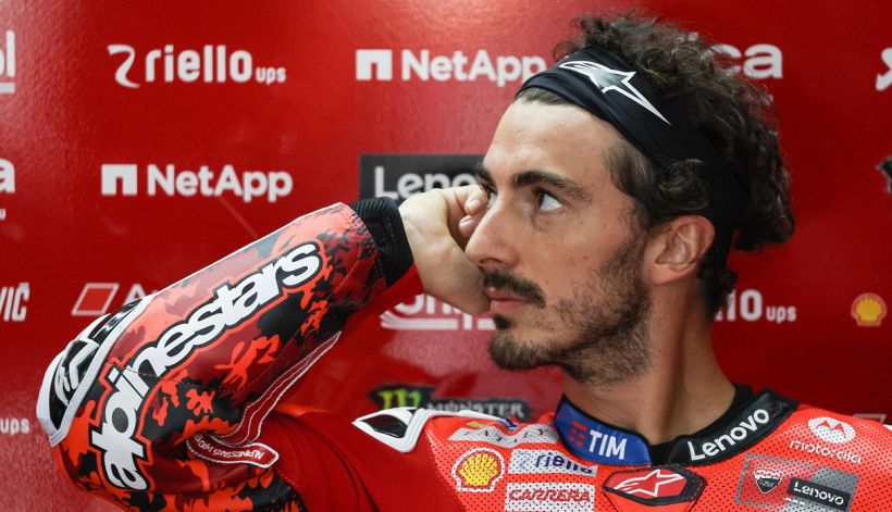 MotoGP Malesia, Bagnaia e Bezzecchi, i delusi delle Prove: cosa è andato storto. E Pecco taglia corto su Marquez