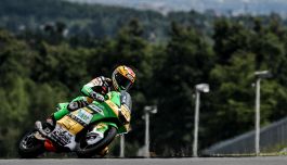 Incidente Dettwiler, polemiche sul mancato warm up. I piloti MotoGP scossi, Bagnaia: "Non si doveva correre"