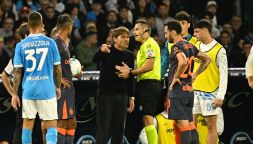 Napoli-Inter, la bordocam di Dazn pizzica Conte: la frase a Dumfries che scatena il caos. I nerazzurri non perdonano l’ex