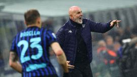 Fiorentina, Pioli già nella storia (purtroppo): a San Siro spietato sfottò dei tifosi dell’Inter