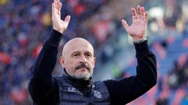 Italiano non cede neanche alla polmonite, l'allenatore del Bologna vuole dirigere da remoto